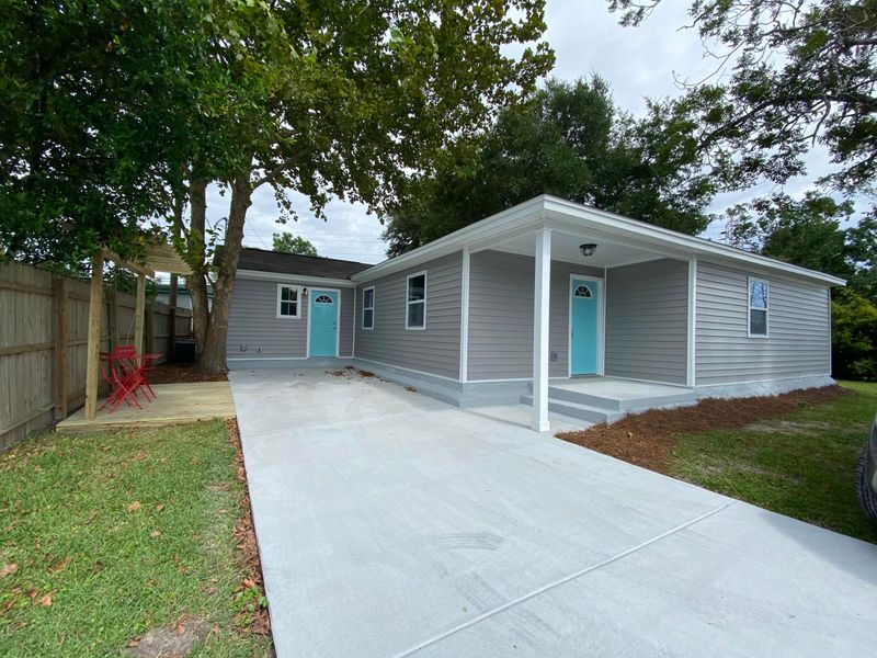 2255 Cosgrove Ave, North Charleston, SC 29405