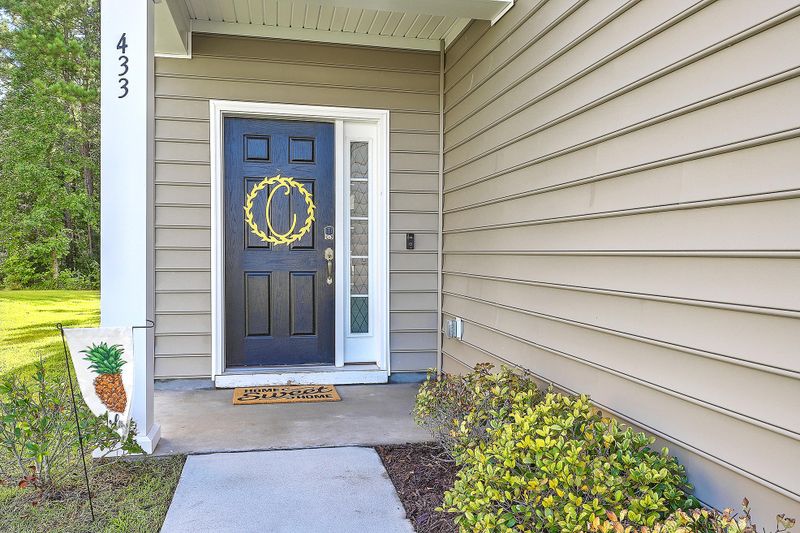 433 Fetterbush Dr, Moncks Corner, SC 29461