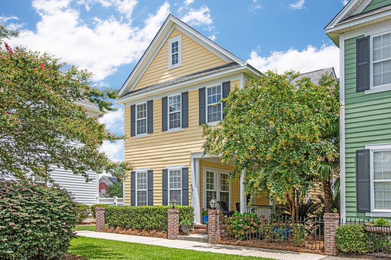 305 White Gables Dr, Summerville, SC 29483