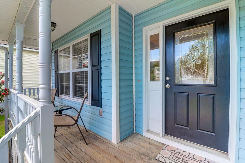 1715 Lotus Ln, Charleston, SC 29412