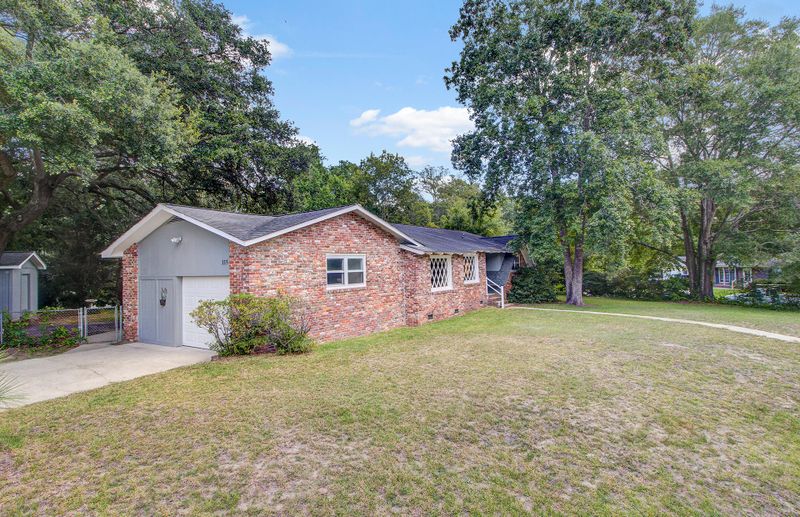 115 Adams Ave, Ladson, SC 29456