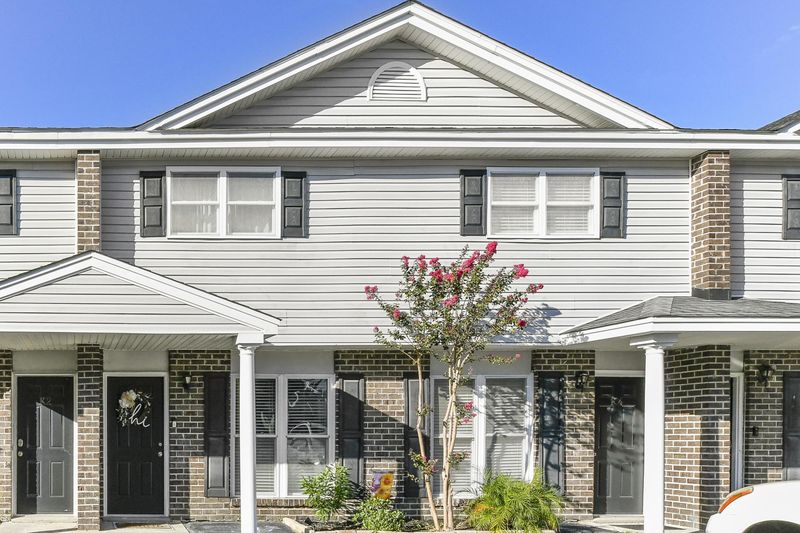 1735 Boone Hall Dr #K3, Charleston, SC 29407