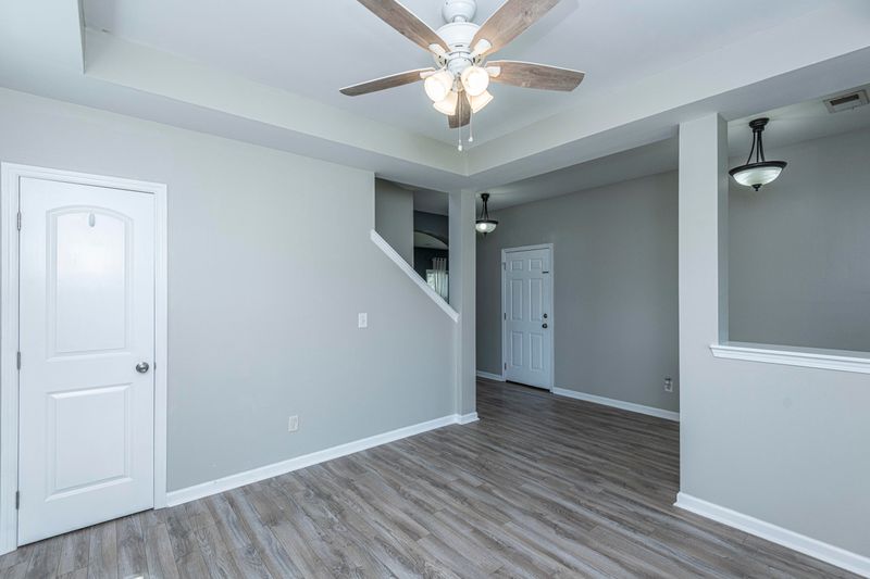 283 Mayfield Dr, Goose Creek, SC 29445