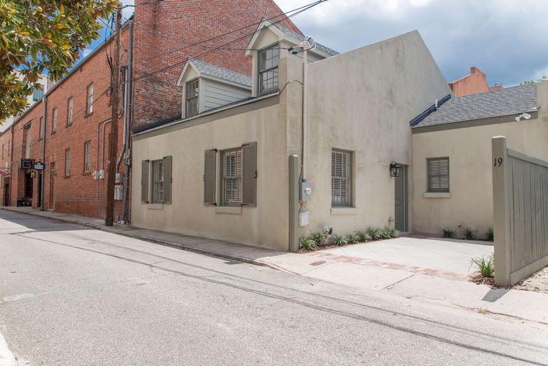 19 Princess St, Charleston, SC 29401