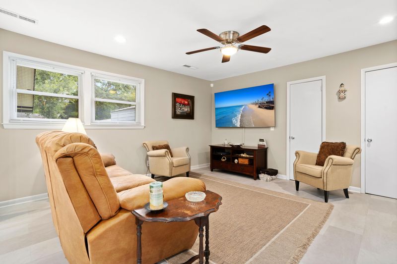 1333 New Castle St, Charleston, SC 29407