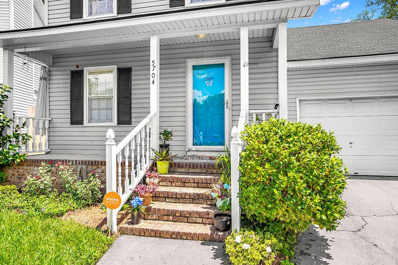 5704 Saint Angela Dr, North Charleston, SC 29418