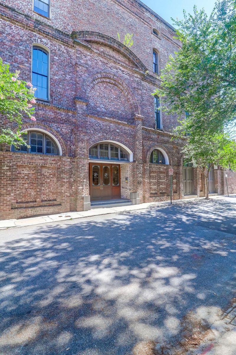 3 Queen St #306, Charleston, SC 29401
