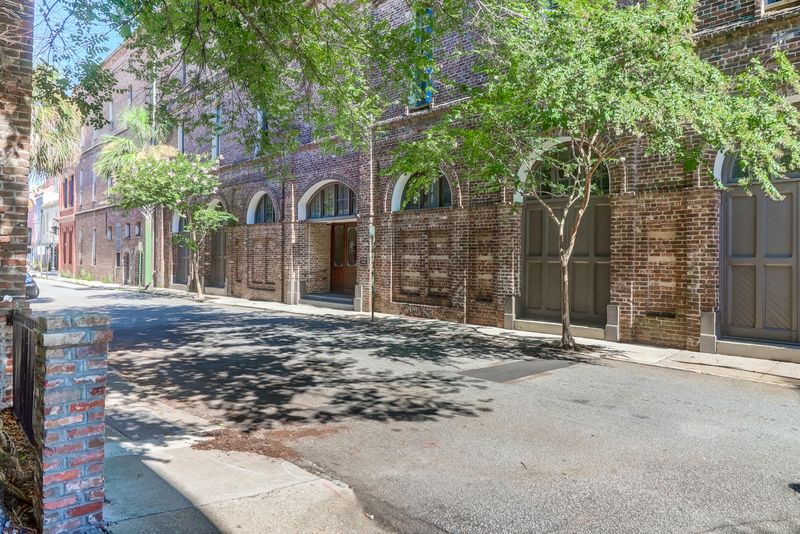 3 Queen St #306, Charleston, SC 29401