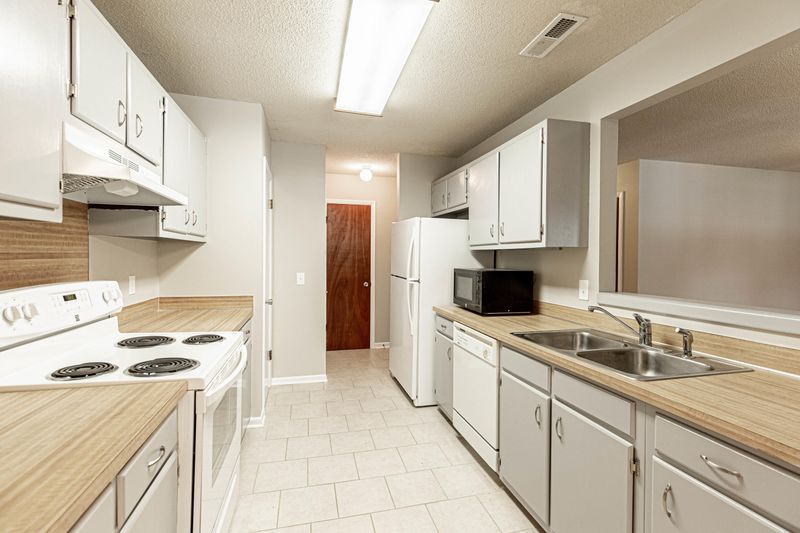 91 Ashley Hall Plantation Rd #206, Charleston, SC 29407