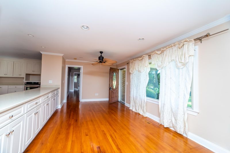 429 Nelson Ferry Rd, Moncks Corner, SC 29461