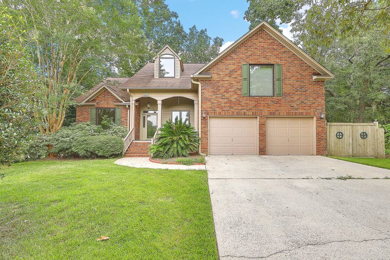 230 Archibald Dr, Goose Creek, SC 29445