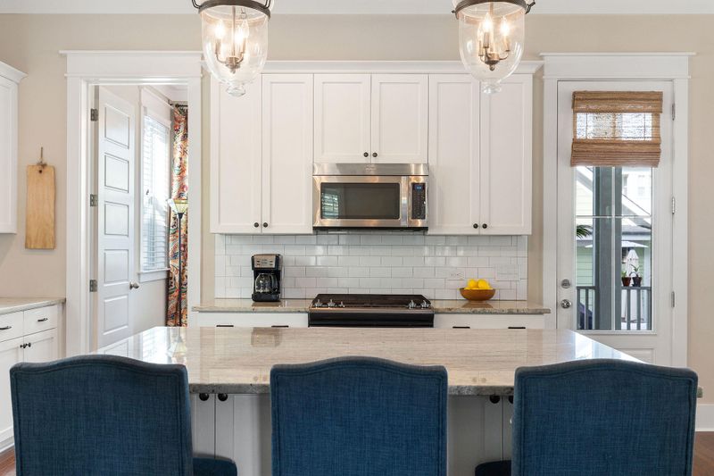 1537 Eastham Ln, Mount Pleasant, SC 29466