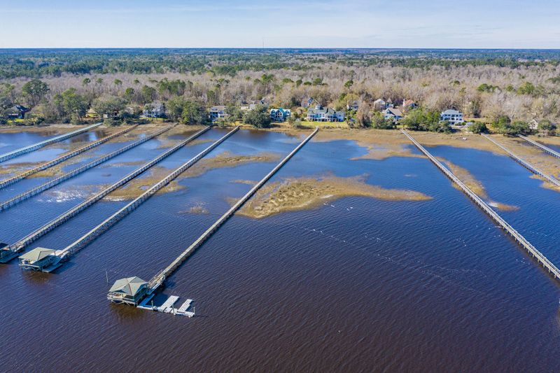 5702 Captain Kidd Rd, Hollywood, SC 29449