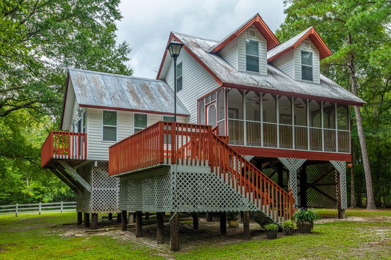 499 Horseford Rd, Ridgeville, SC 29472