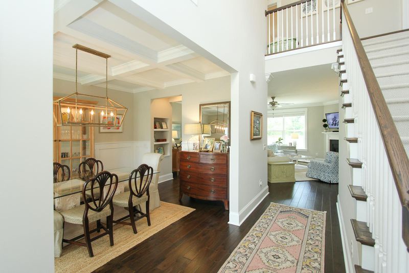 706 Farm Cottage Ln, Charleston, SC 29412