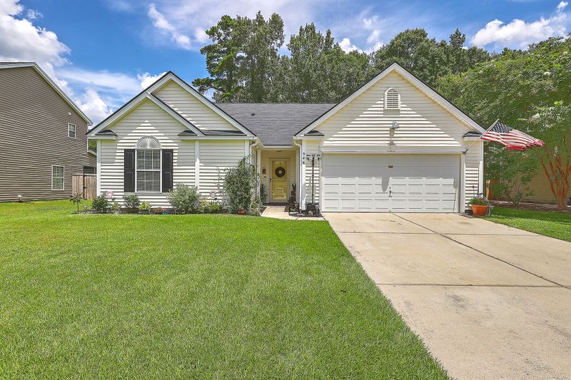 546 Beverly Dr, Summerville, SC 29485