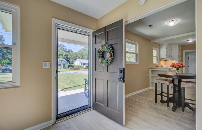 2448 Lantern St, Charleston, SC 29414