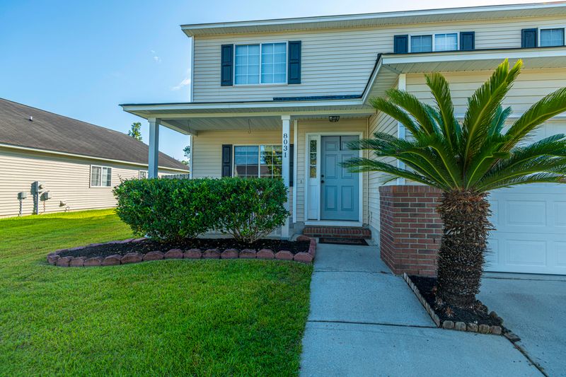 8031 Old London, North Charleston, SC 29406
