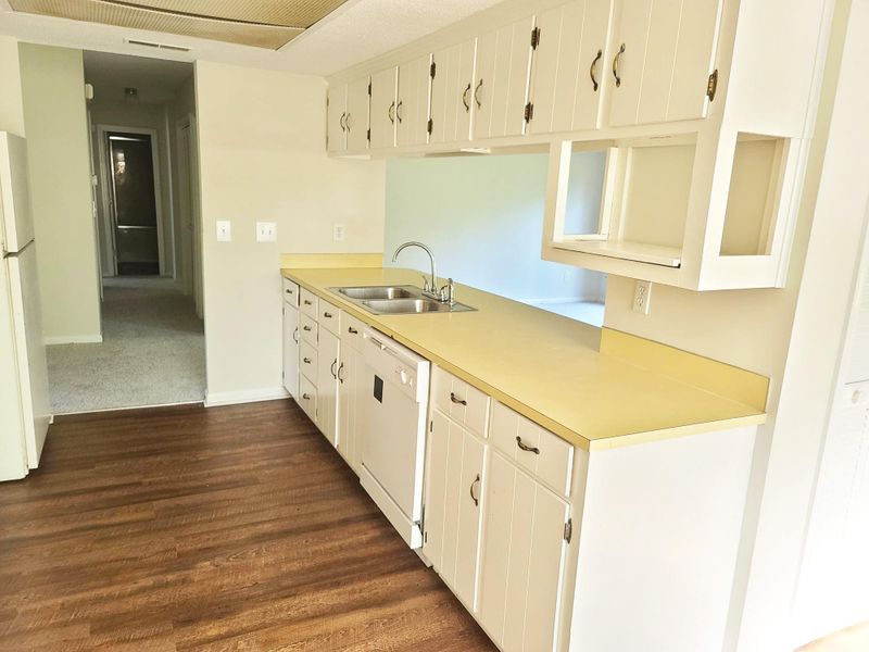 102 Foxfire Ct, Summerville, SC 29486