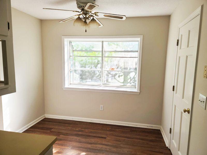 102 Foxfire Ct, Summerville, SC 29486