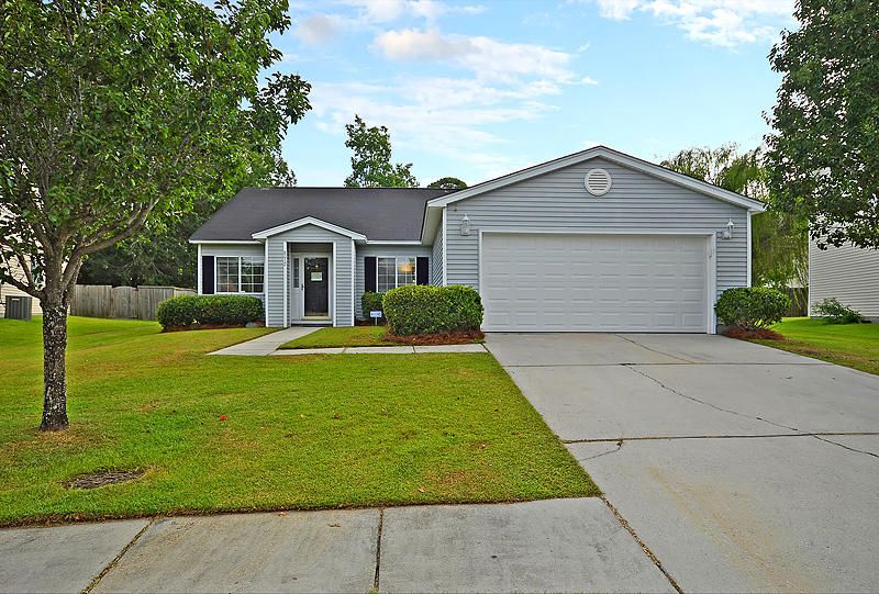 8017 Old London Rd, North Charleston, SC 29406