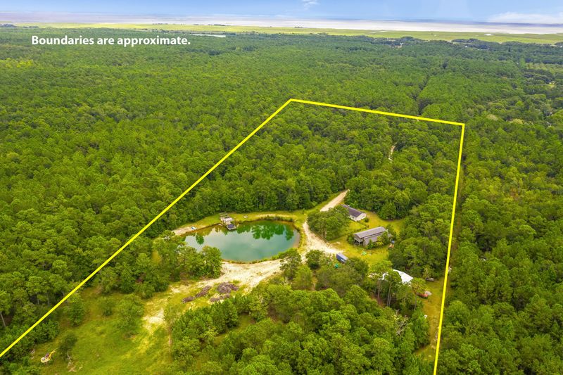 7354 Doar Rd, Awendaw, SC 29429