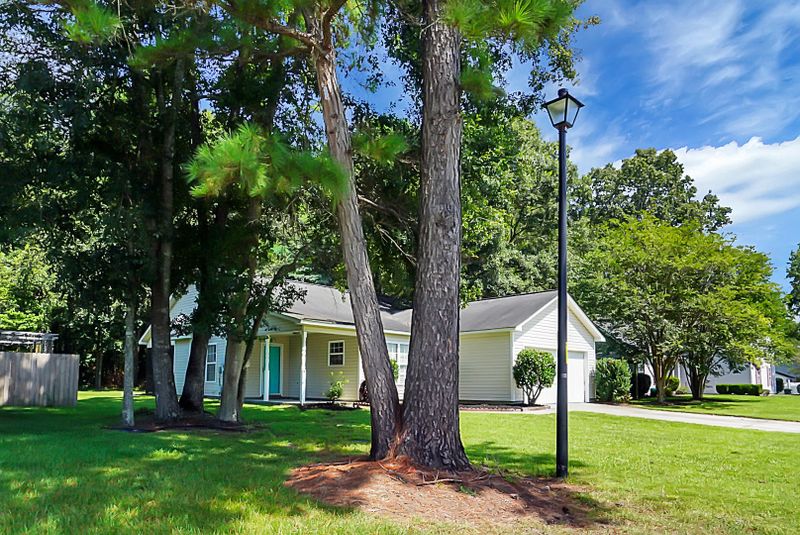 109 Elon Dr, Ladson, SC 29456