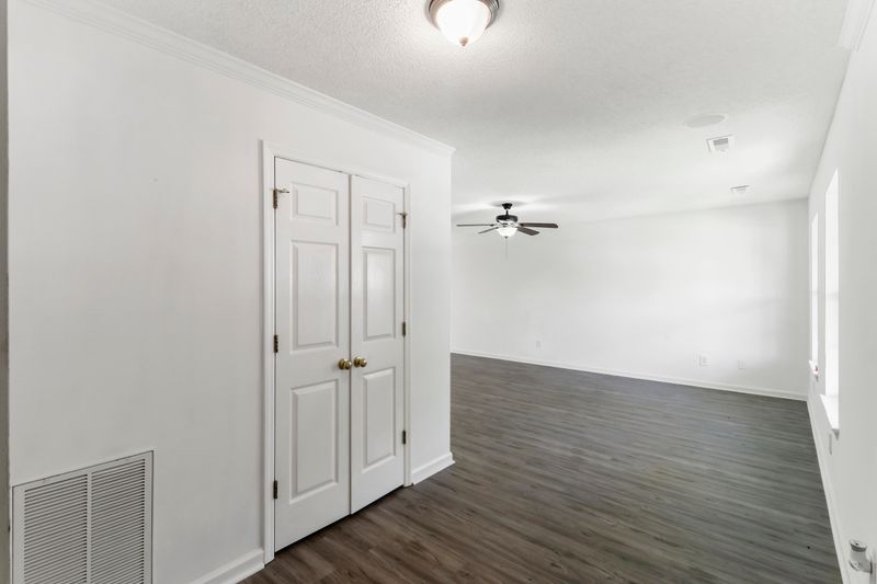 702 E Saltash Al, Goose Creek, SC 29445