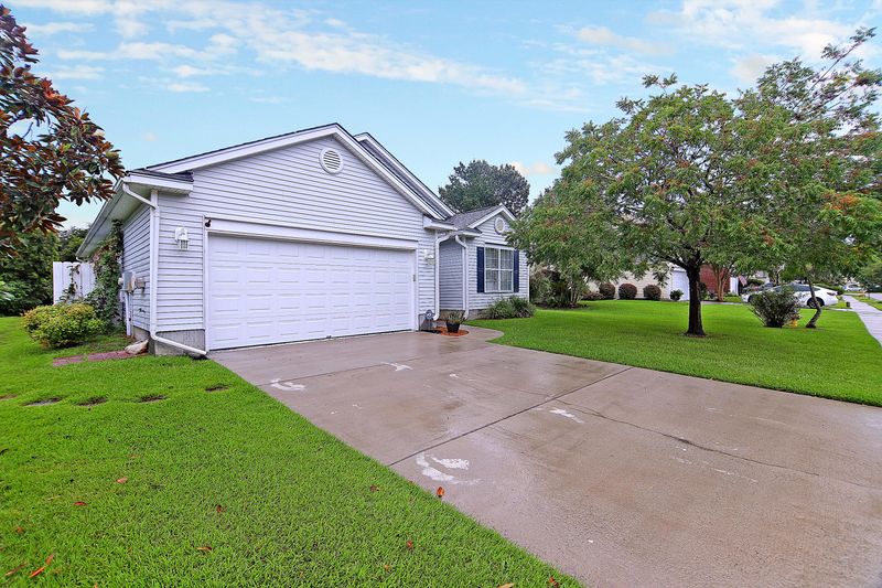 7090 Windmill Creek Rd, Charleston, SC 29414