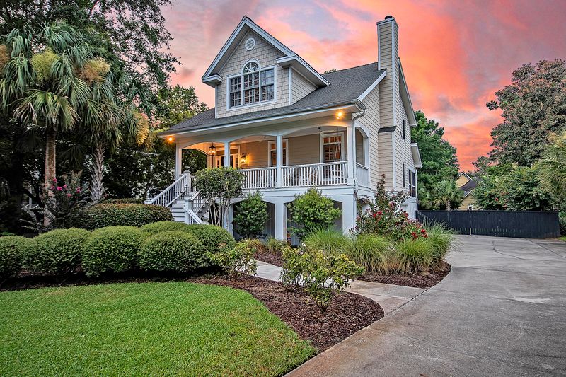 1450 Appling Dr, Mount Pleasant, SC 29464
