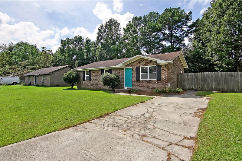 147 Pawley Dr, Summerville, SC 29483