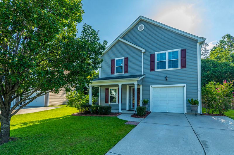 3051 Maple Leaf Dr, Moncks Corner, SC 29461