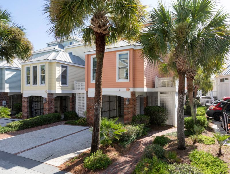 113 Grand Pavilion Dr, Isle Of Palms, SC 29451