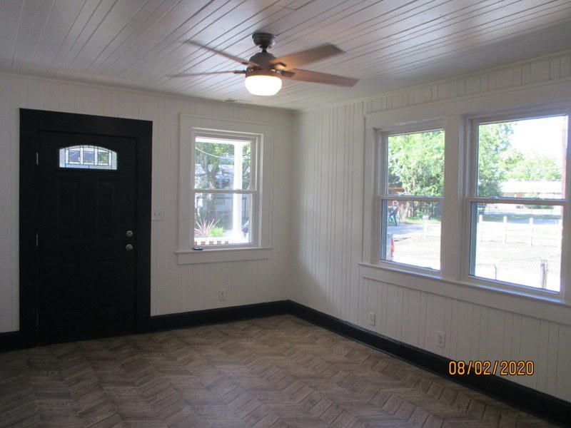 2009 Alton St, North Charleston, SC 29406