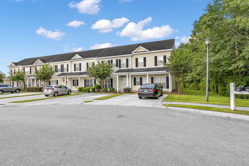 133 Broad River Dr, Summerville, SC 29485