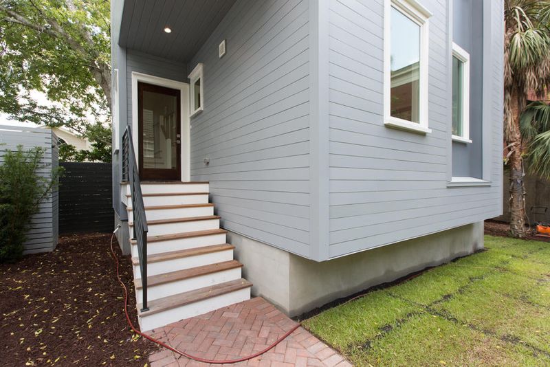 21 Charlotte St #F, Charleston, SC 29403