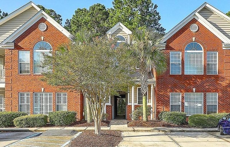 1355 Hopton Cir, Mount Pleasant, SC 29466