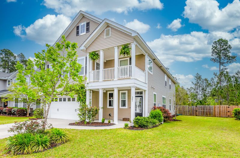 341 Sanctuary Park Dr, Summerville, SC 29486