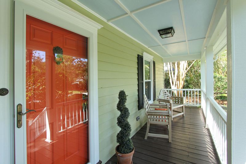 719 Milldenhall Rd, Mount Pleasant, SC 29464