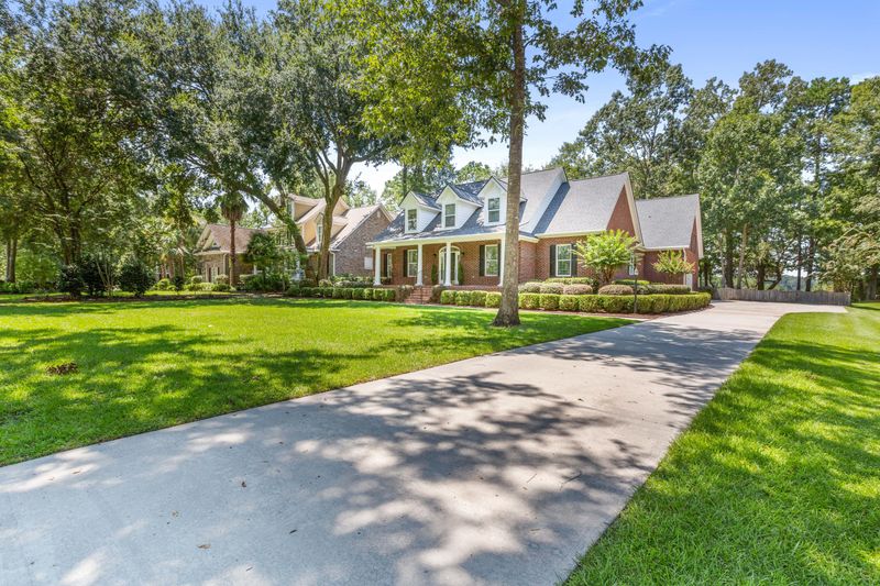 5517 Clearview Dr, North Charleston, SC 29420