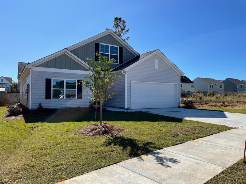 242 Hyrne Dr, Goose Creek, SC 29445