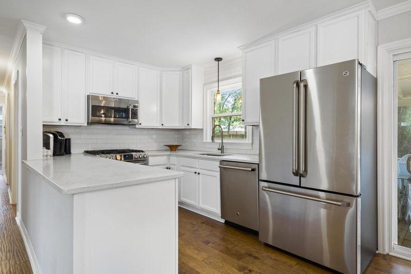 1153 N Shadow Dr, Mount Pleasant, SC 29464