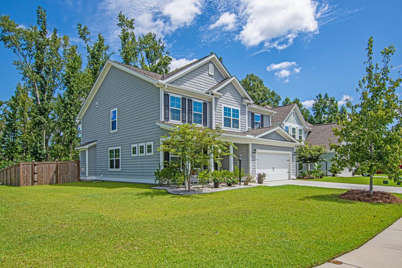 182 Longdale Dr, Summerville, SC 29483