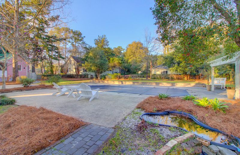 309 S Magnolia St, Summerville, SC 29483