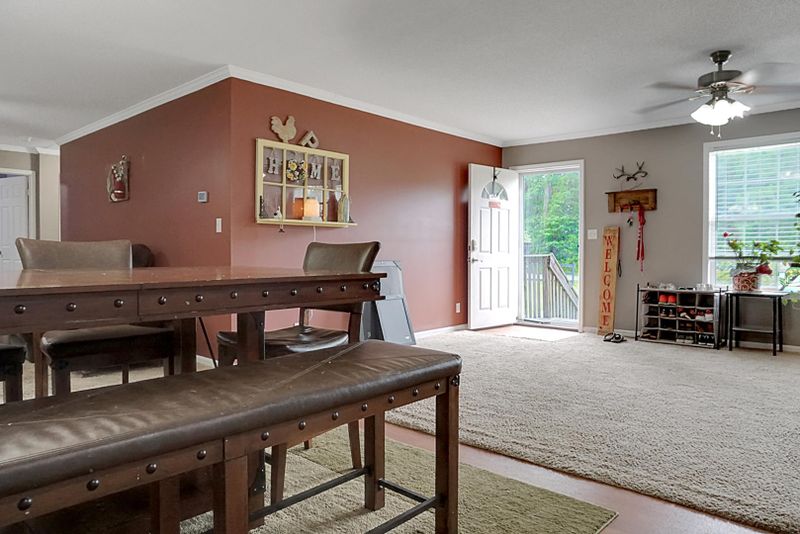 199 Mcmakin St, Summerville, SC 29483