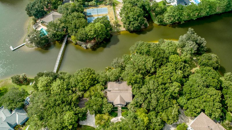 1580 Aztec Ln, Mount Pleasant, SC 29466