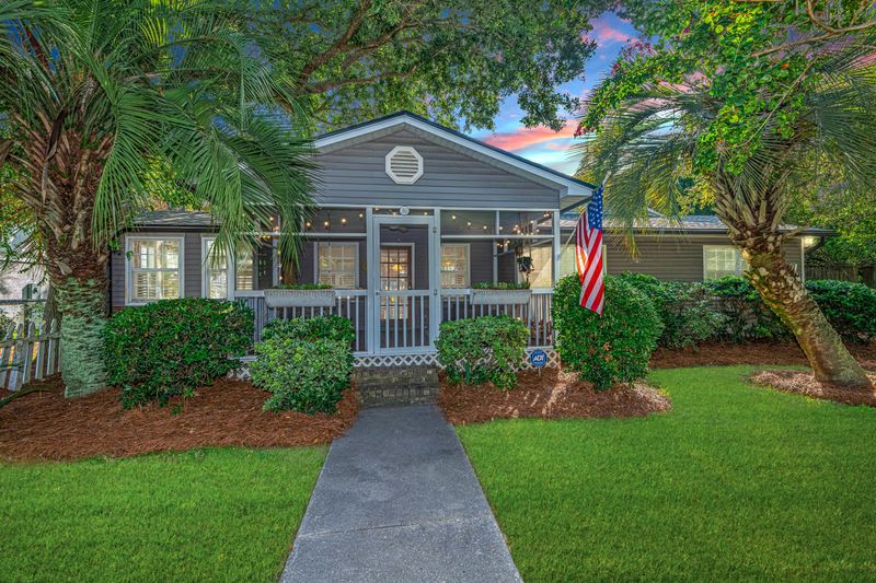 10 27th Ave, Isle Of Palms, SC 29451