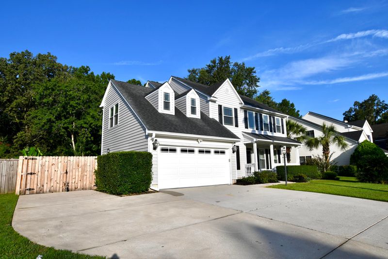 8520 Kennestone Ln, Charleston, SC 29420