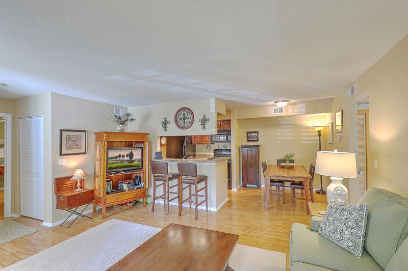 1481 Center St #1802, Mount Pleasant, SC 29464
