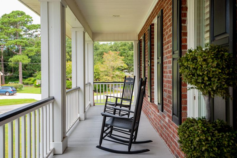 1482 Burningtree Rd, Charleston, SC 29412